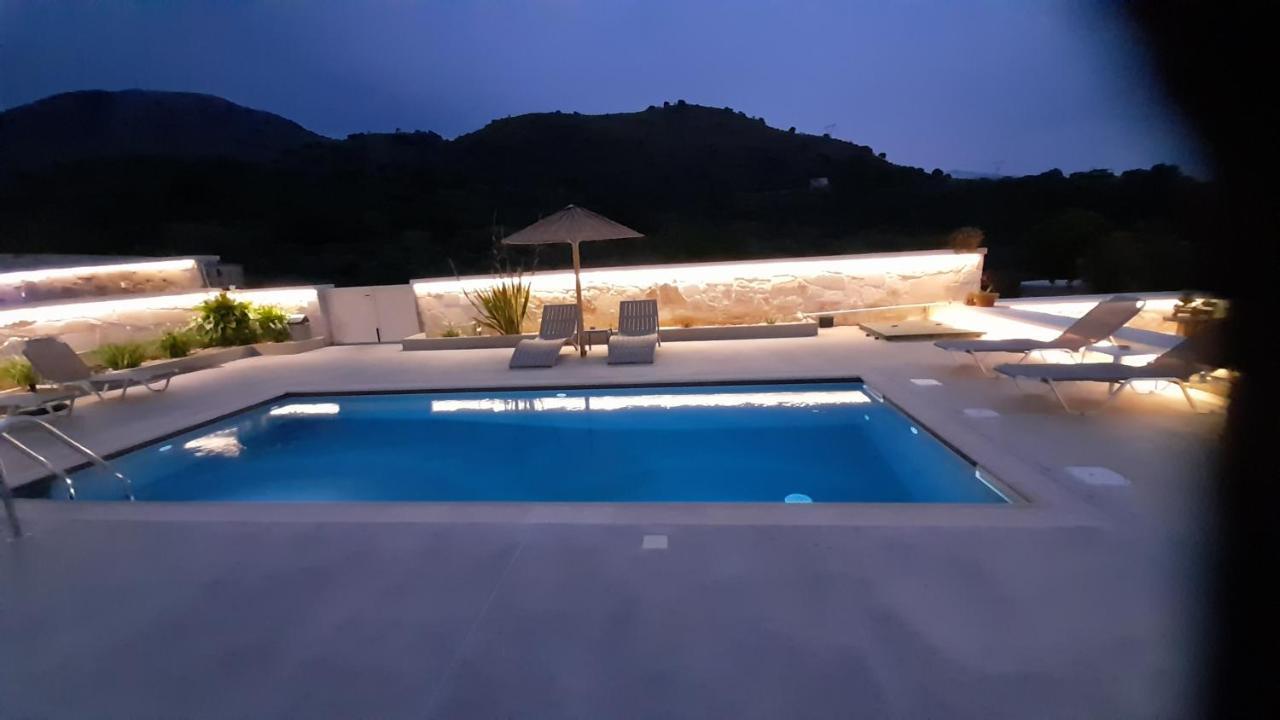 Georgioupoli Studio 2 With A Pool And Lake Views Luaran gambar